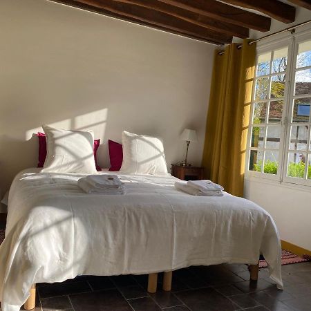 Une Vie En Rose Pressagny l'Orgueilleux ภายนอก รูปภาพ
