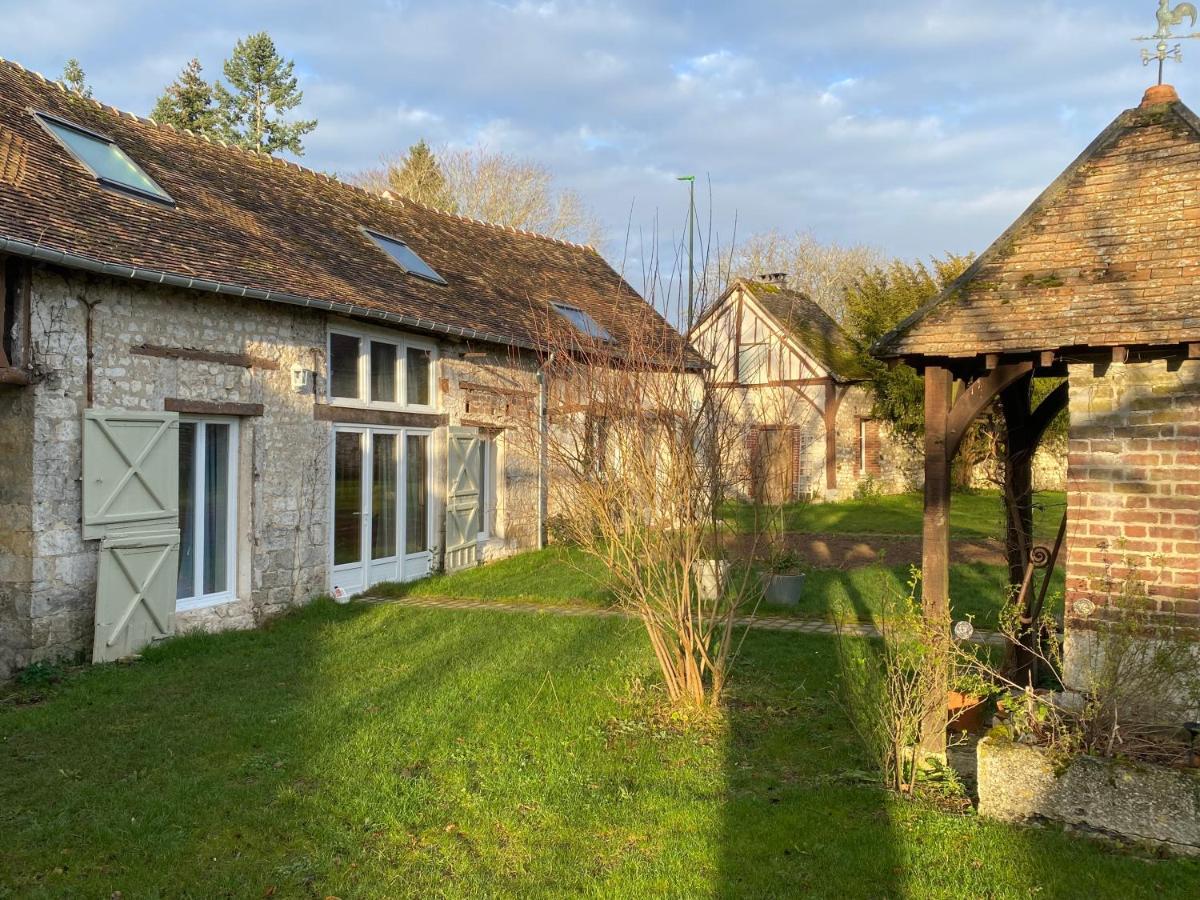 Une Vie En Rose Pressagny l'Orgueilleux ภายนอก รูปภาพ