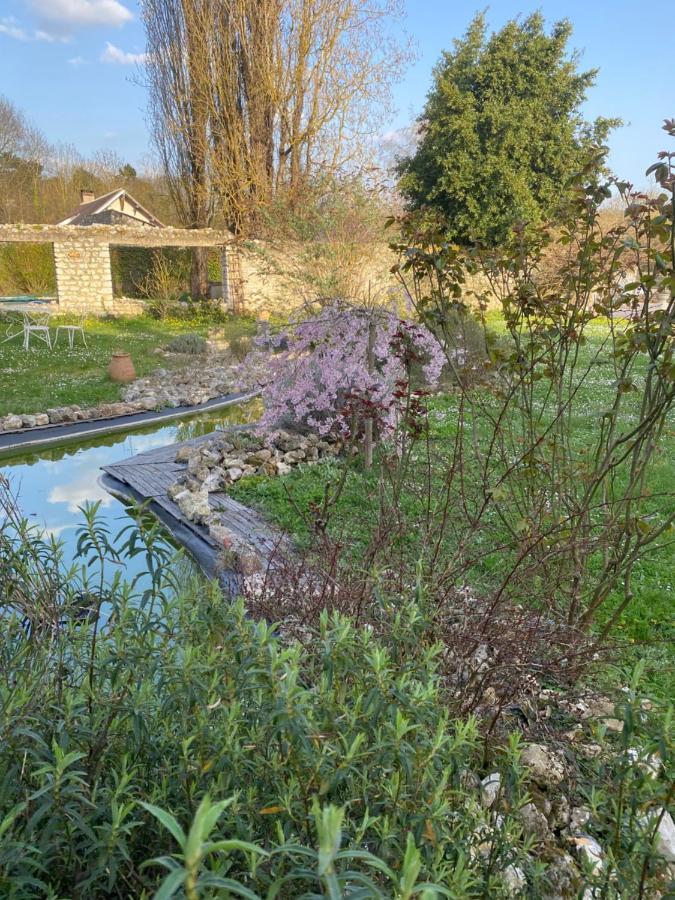 Une Vie En Rose Pressagny l'Orgueilleux ภายนอก รูปภาพ