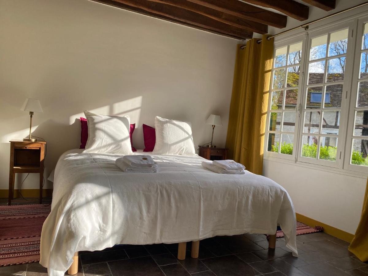 Une Vie En Rose Pressagny l'Orgueilleux ภายนอก รูปภาพ